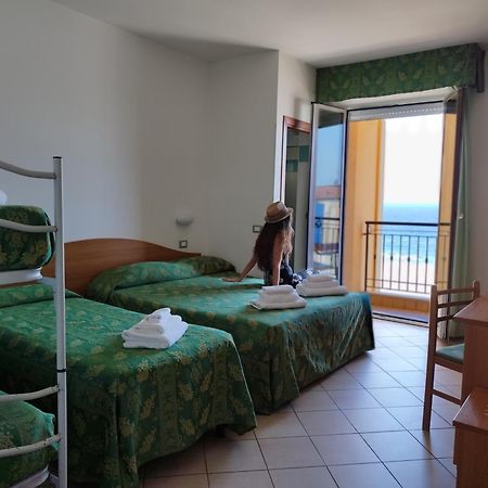 Hotel Belvedere Misano Adriatico Eksteriør bilde