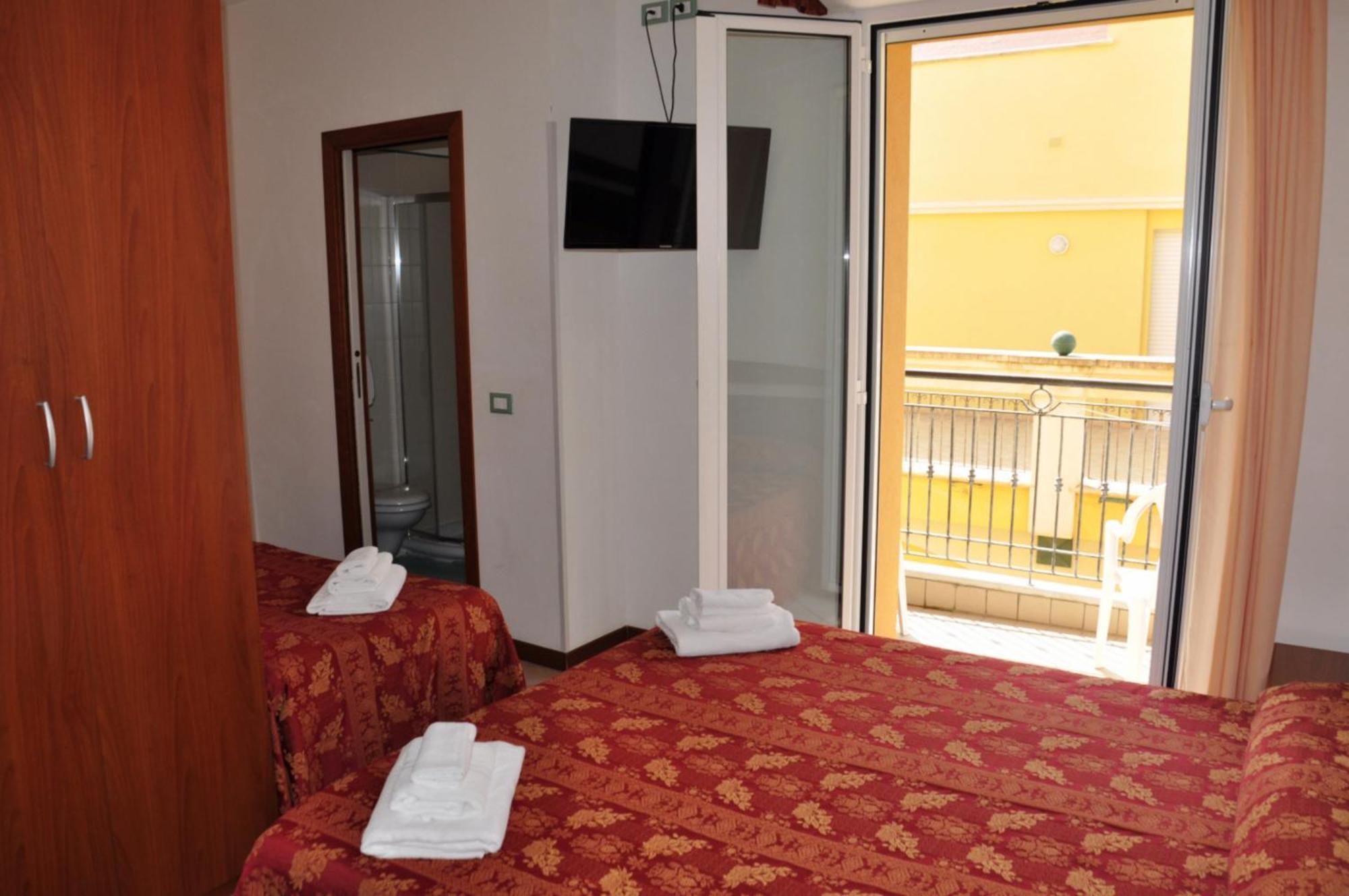 Hotel Belvedere Misano Adriatico Eksteriør bilde