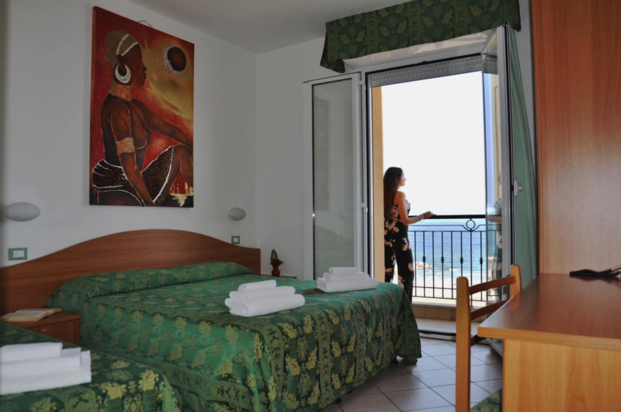 Hotel Belvedere Misano Adriatico Eksteriør bilde