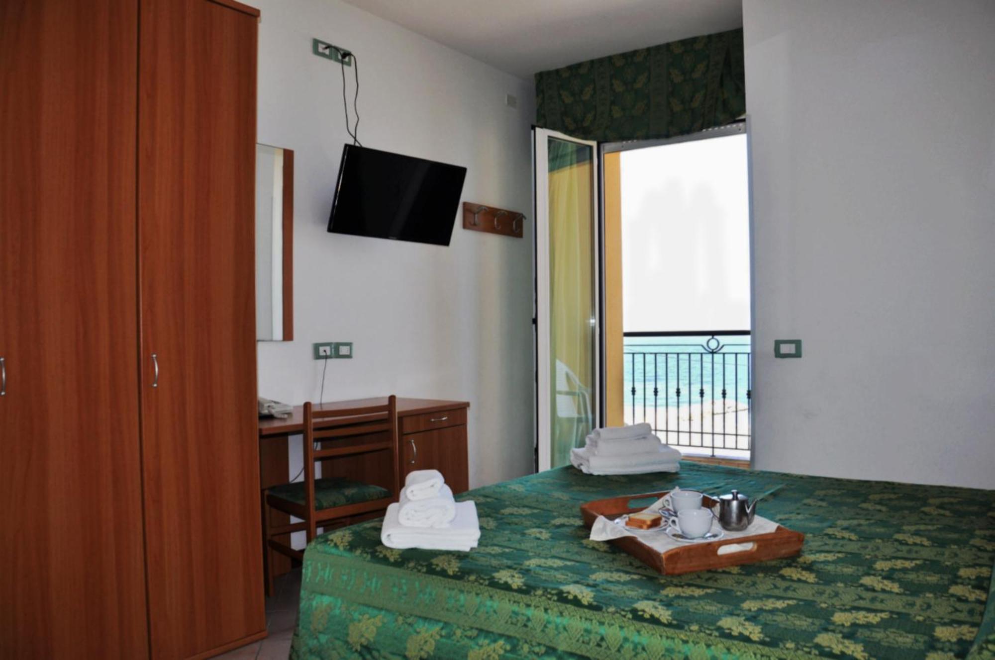 Hotel Belvedere Misano Adriatico Eksteriør bilde